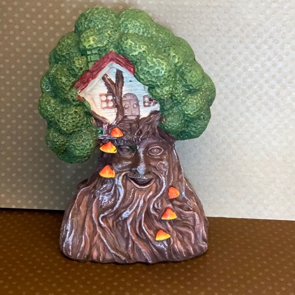 Fairy Garden Green Man Forest Figurine with Mushrooms - Picture 3 of 12